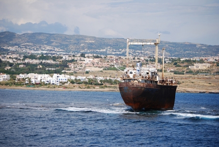 Судно Demetrios II, потерпевшее кораблекрушение рядом с Пафосом